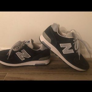 Unworn rare color New Balance 1400 men’s